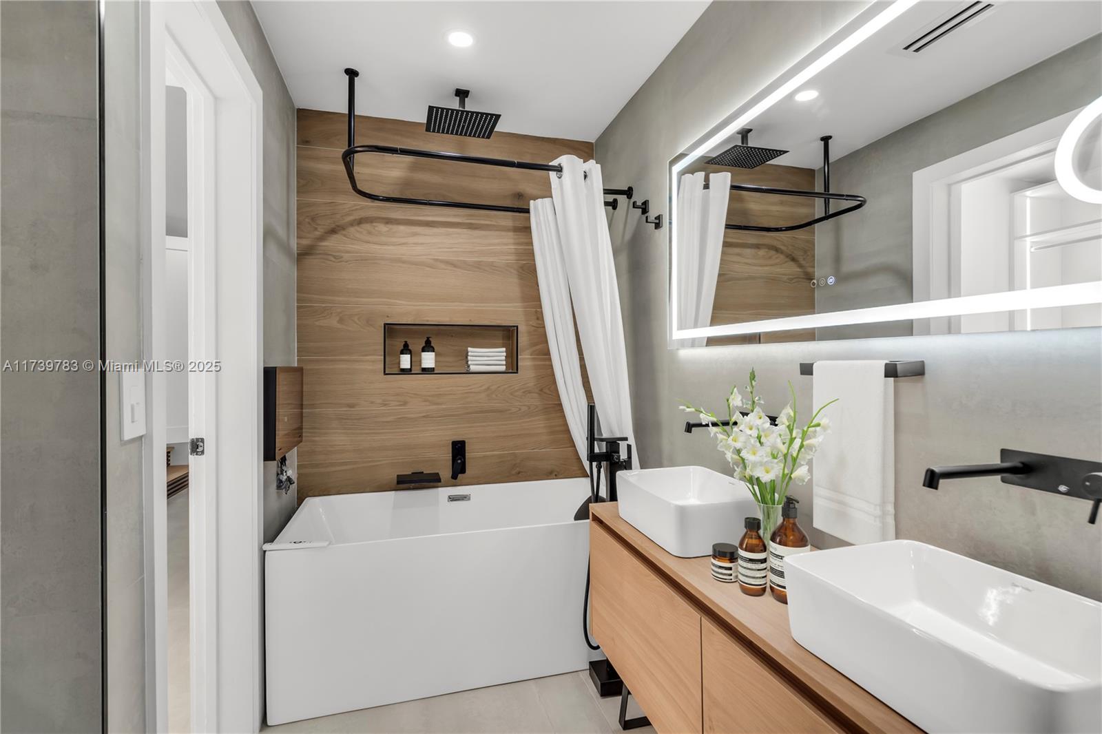 BAY VISTA PARK AMD PL - Residential