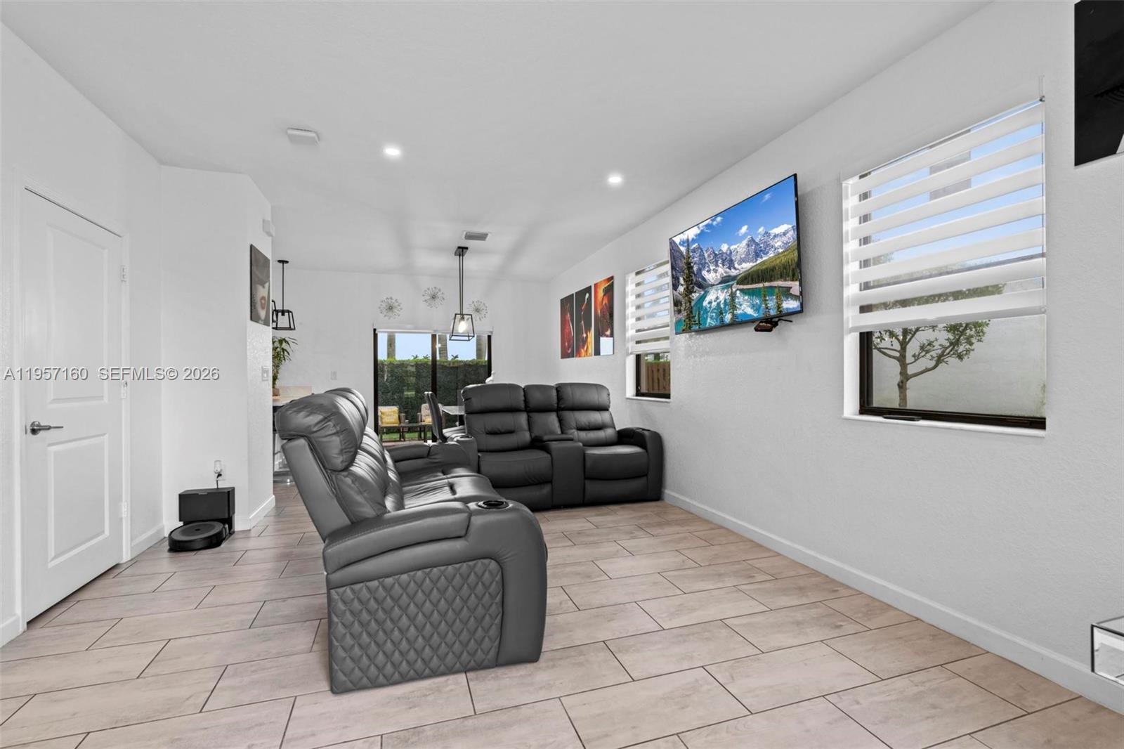 COCO PALM VILLAS - Residential