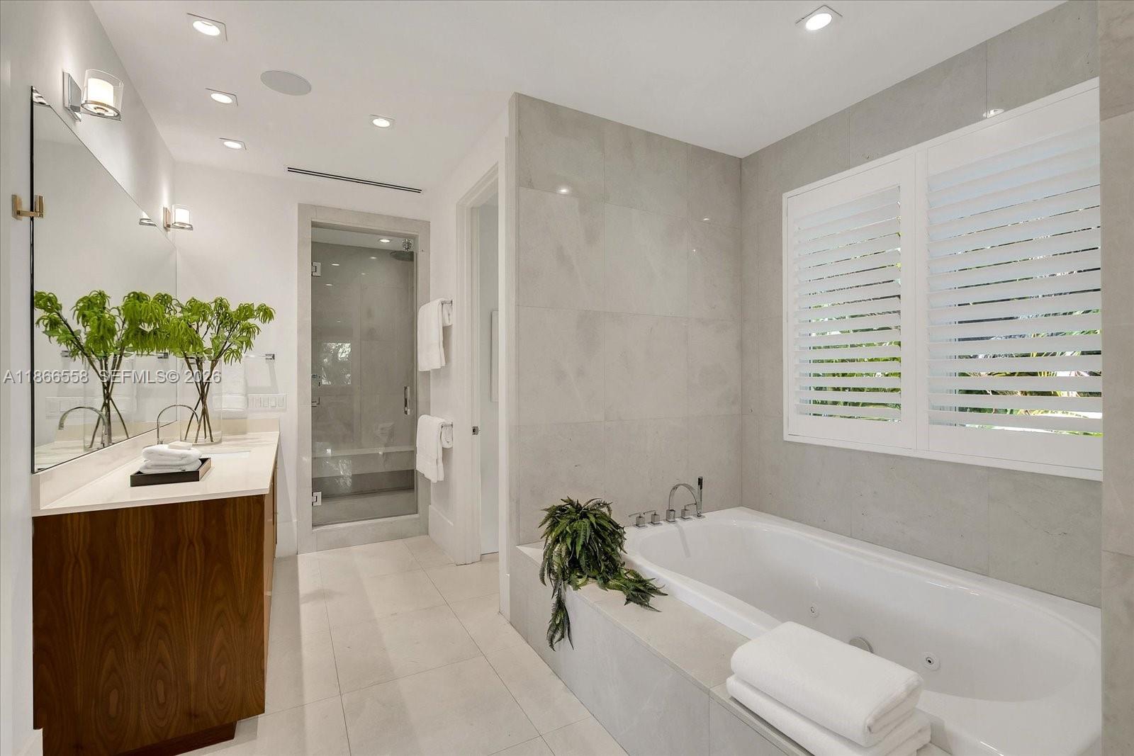 BRICKELL FLAGLER - Residential