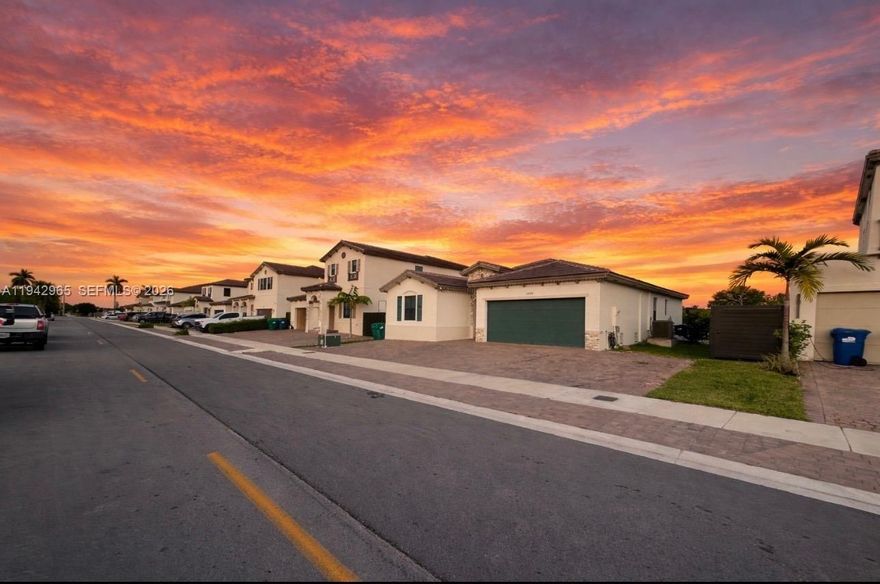 Beautiful 4 BEDROOMS/3 BATHROOMS single-family home built in 2023, located in a fast-growing community with all new construction. Features multiple upgrades added after closing, offering added value over comparable homes. Includes a separate efficiency with private entrance, ideal for rental income or extended family. Spacious, move-in ready, and conveniently located between Miami and Homestead with easy access to US-1 and Florida Turnpike. Ideal family home in a prime location.NO HOA