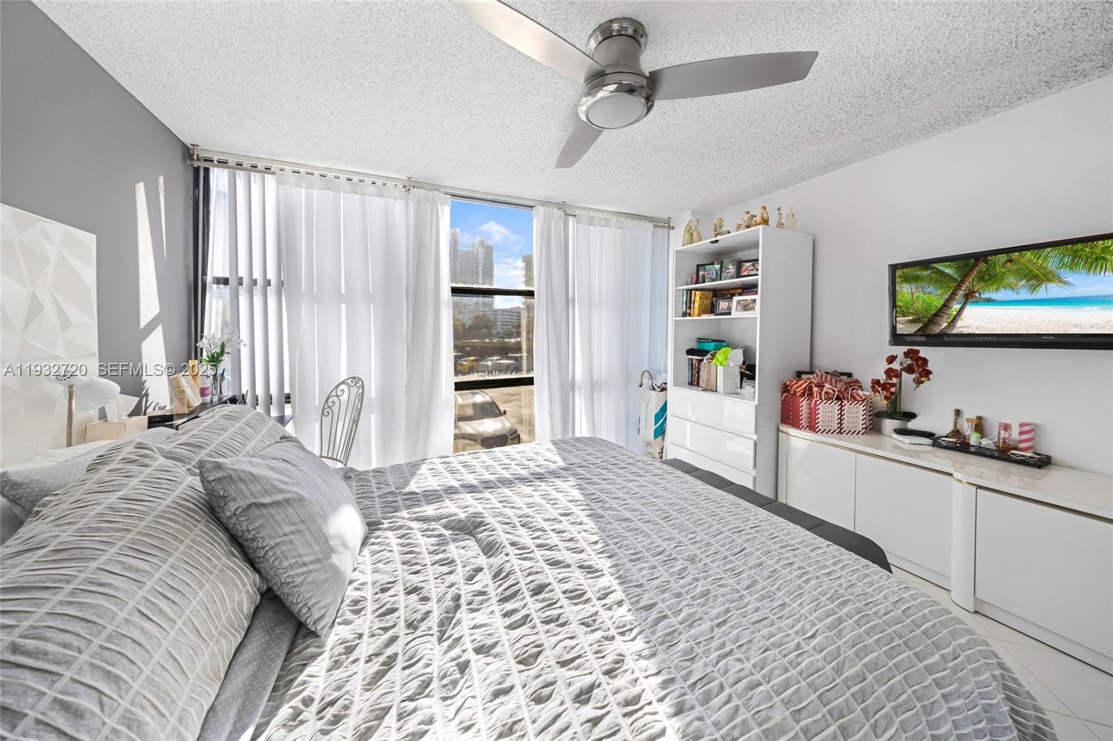 OCEANVIEW PARK CONDO - Residential Lease