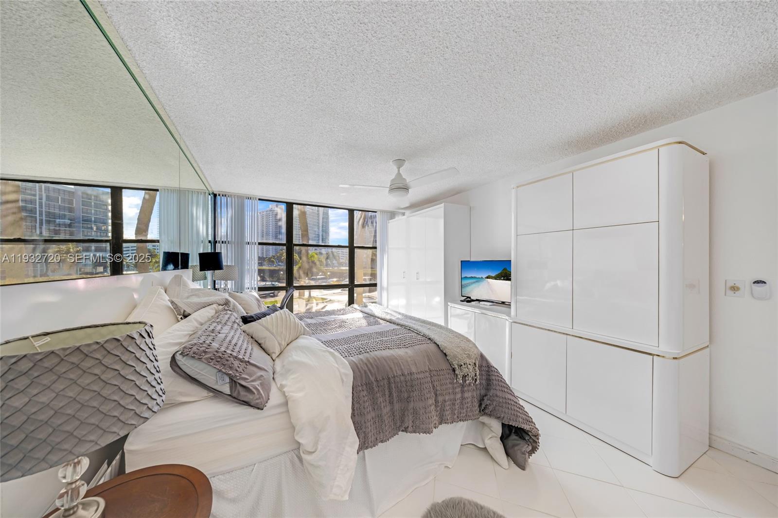 OCEANVIEW PARK CONDO - Residential Lease