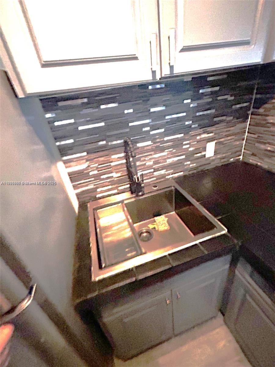 SUNSHINE BAY CONDO - Residential Lease