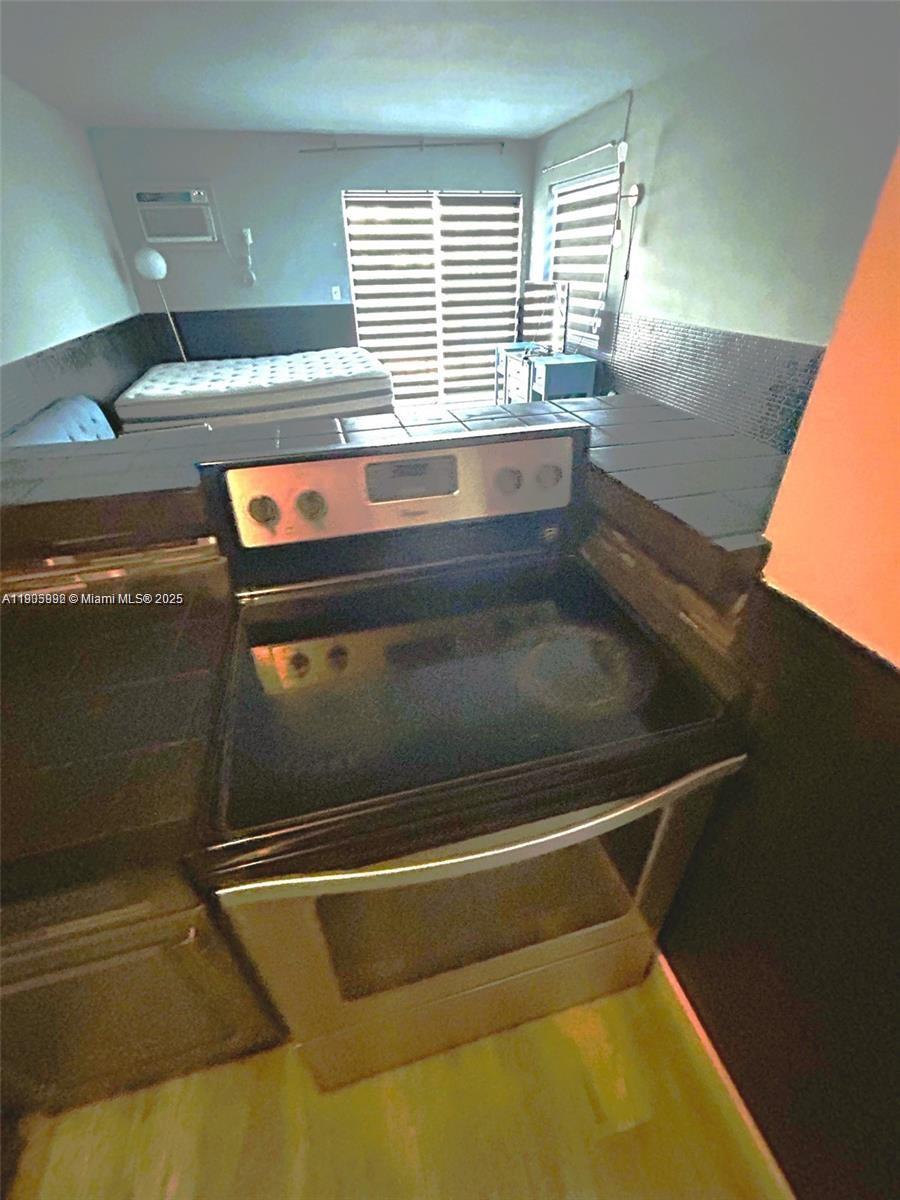 SUNSHINE BAY CONDO - Residential Lease