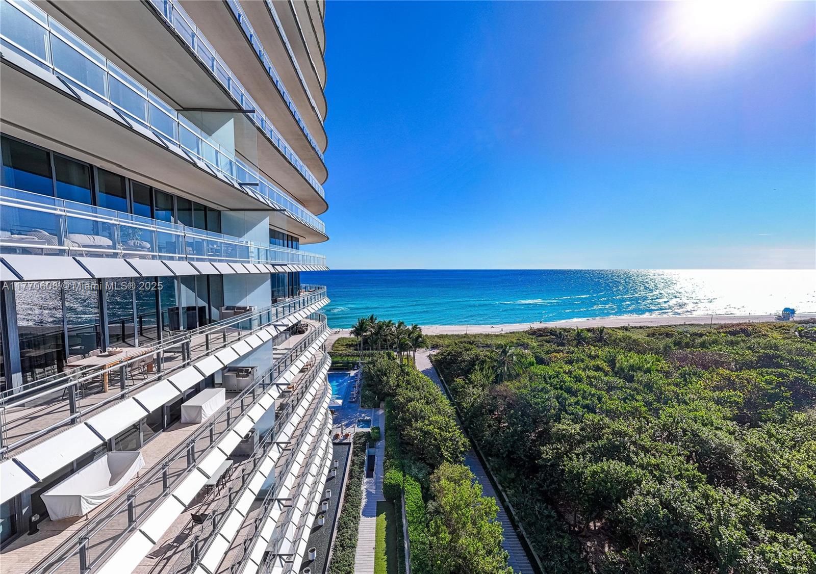 8701 Collins Ave 804