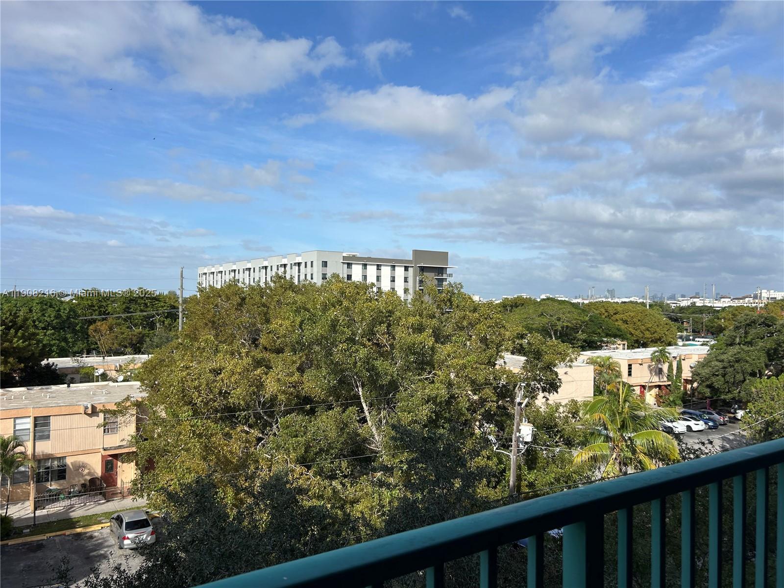 VALENCIA CONDO - Residential Lease