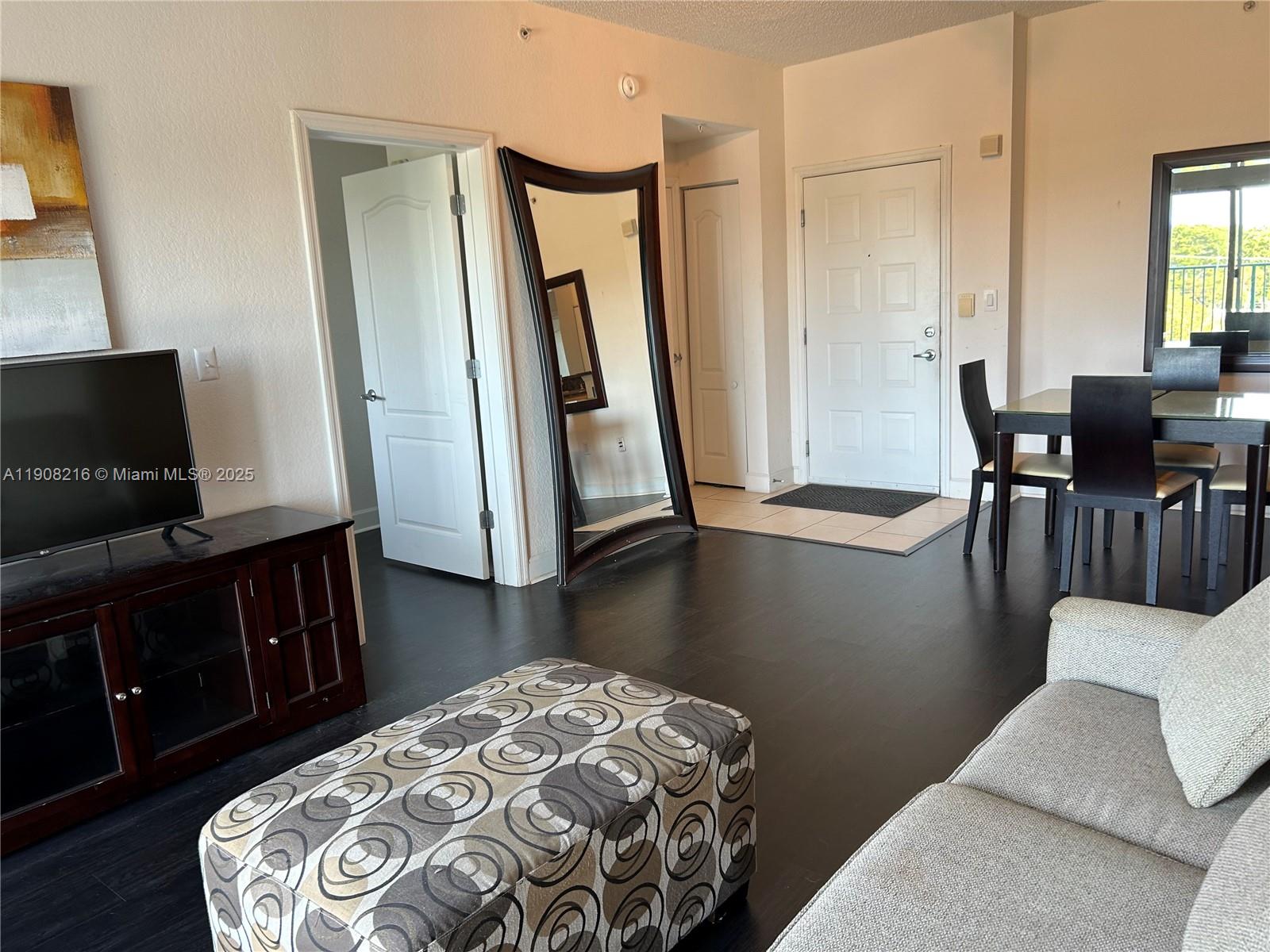 VALENCIA CONDO - Residential Lease