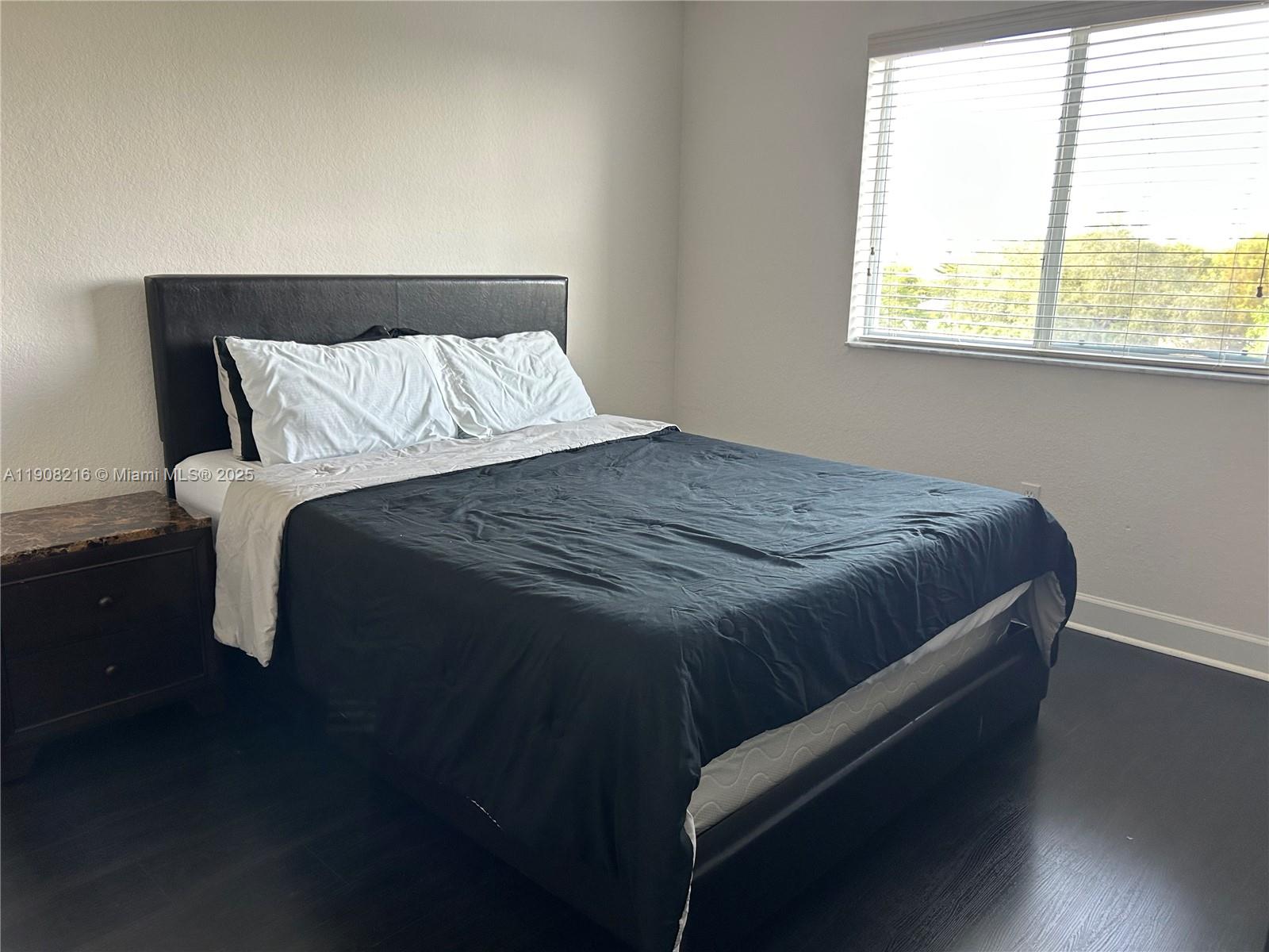 VALENCIA CONDO - Residential Lease