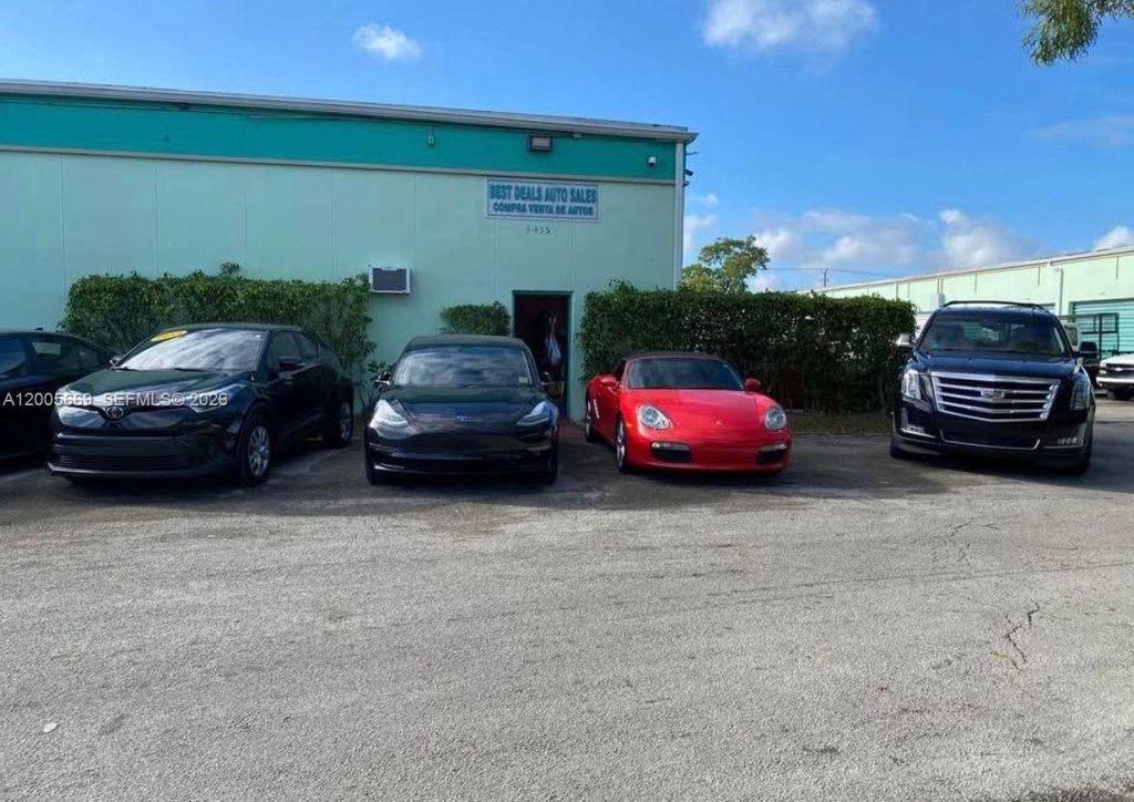 Photo of Auto Sales &amp; Detaili For Sale In Margate, Margate, FL 33063 (MLS # A12005669)