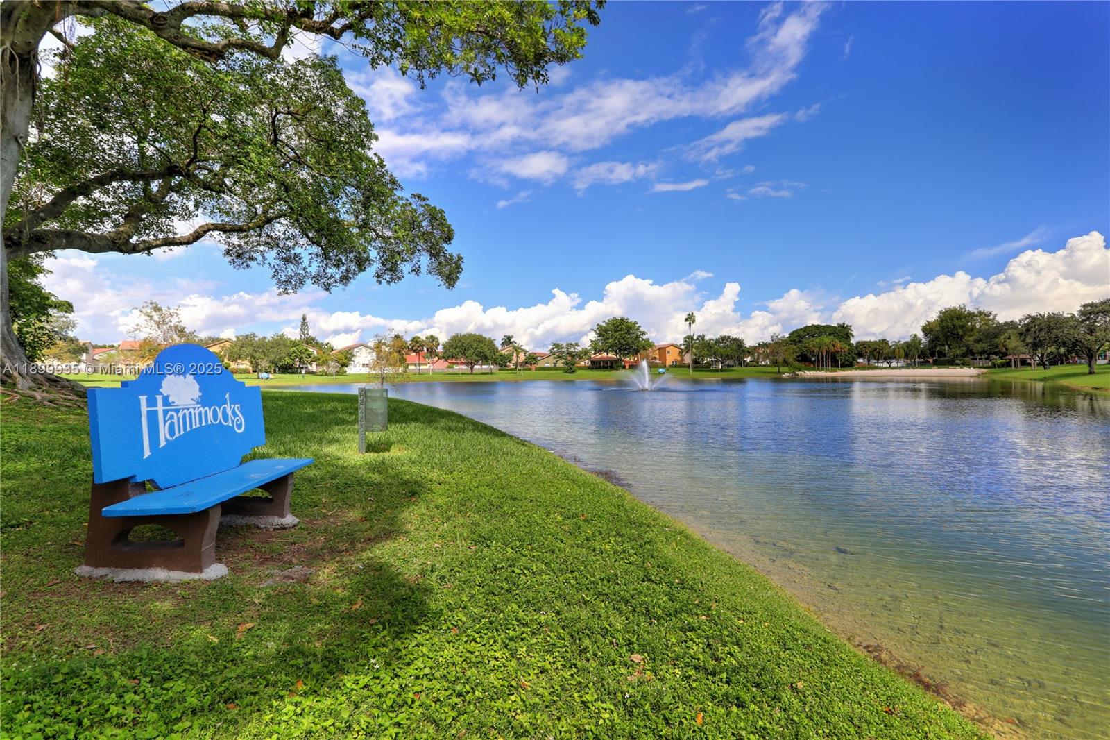LAKESIDE AT THE HAMMOCKS - Residential