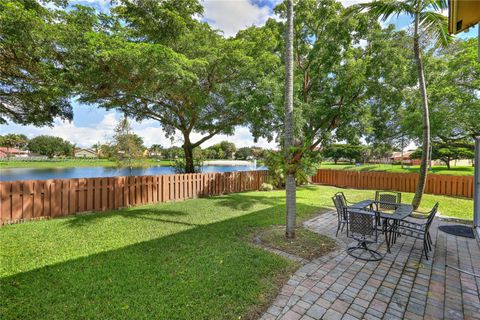 15576 SW 103rd St Miami FL 33196