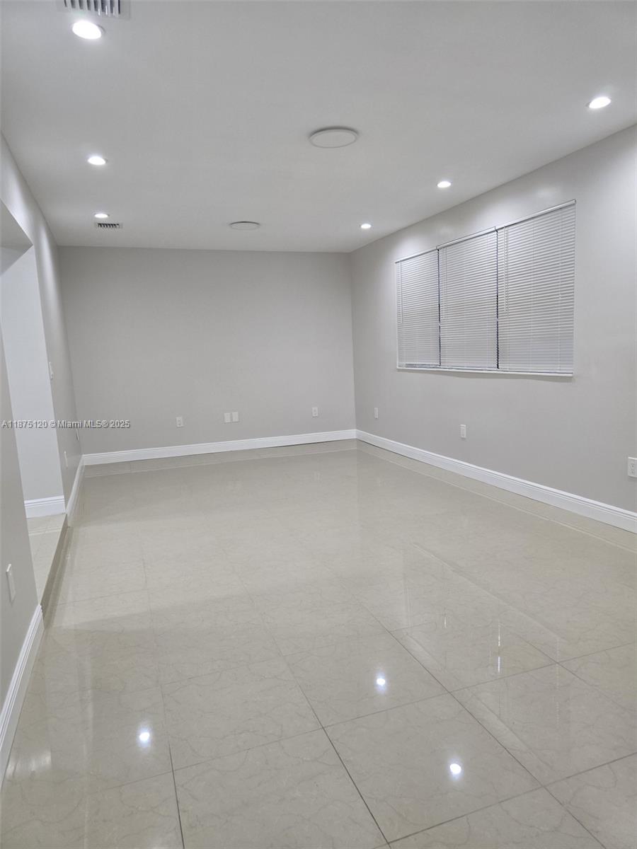 DOUGLAS ESTS - Residential