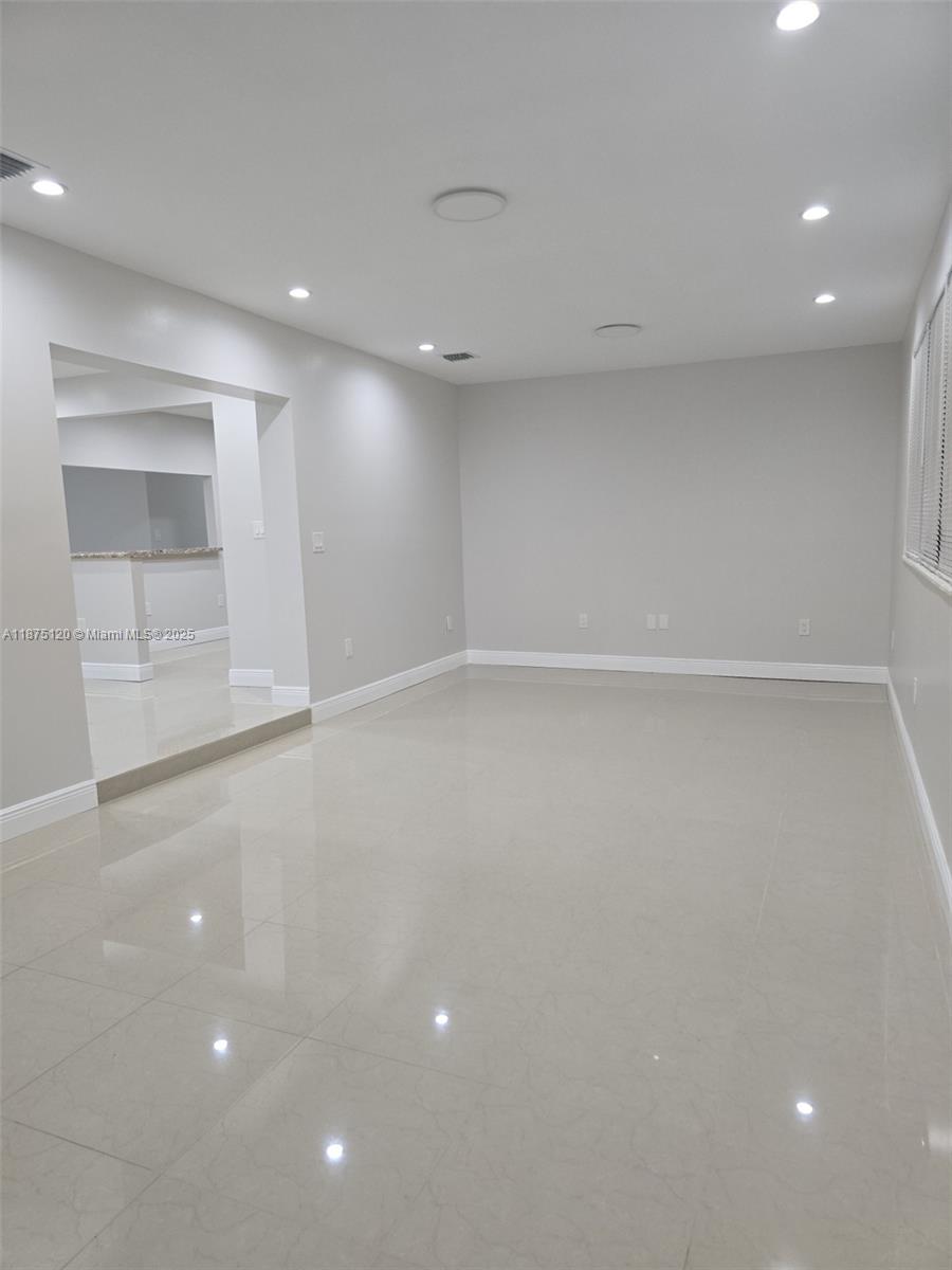 DOUGLAS ESTS - Residential