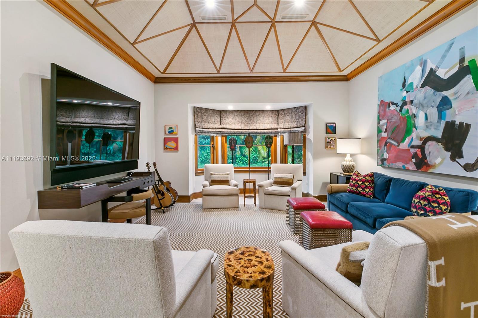 ISLAND BEACH THE REVISED - Residential