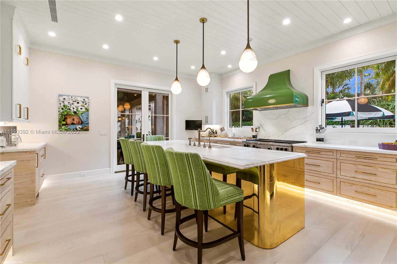 ISLAND BEACH THE REVISED - Residential