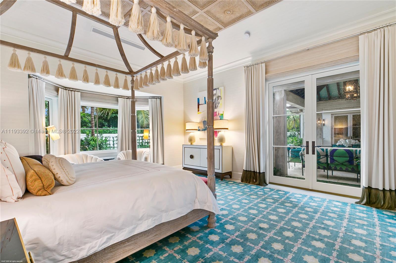 ISLAND BEACH THE REVISED - Residential