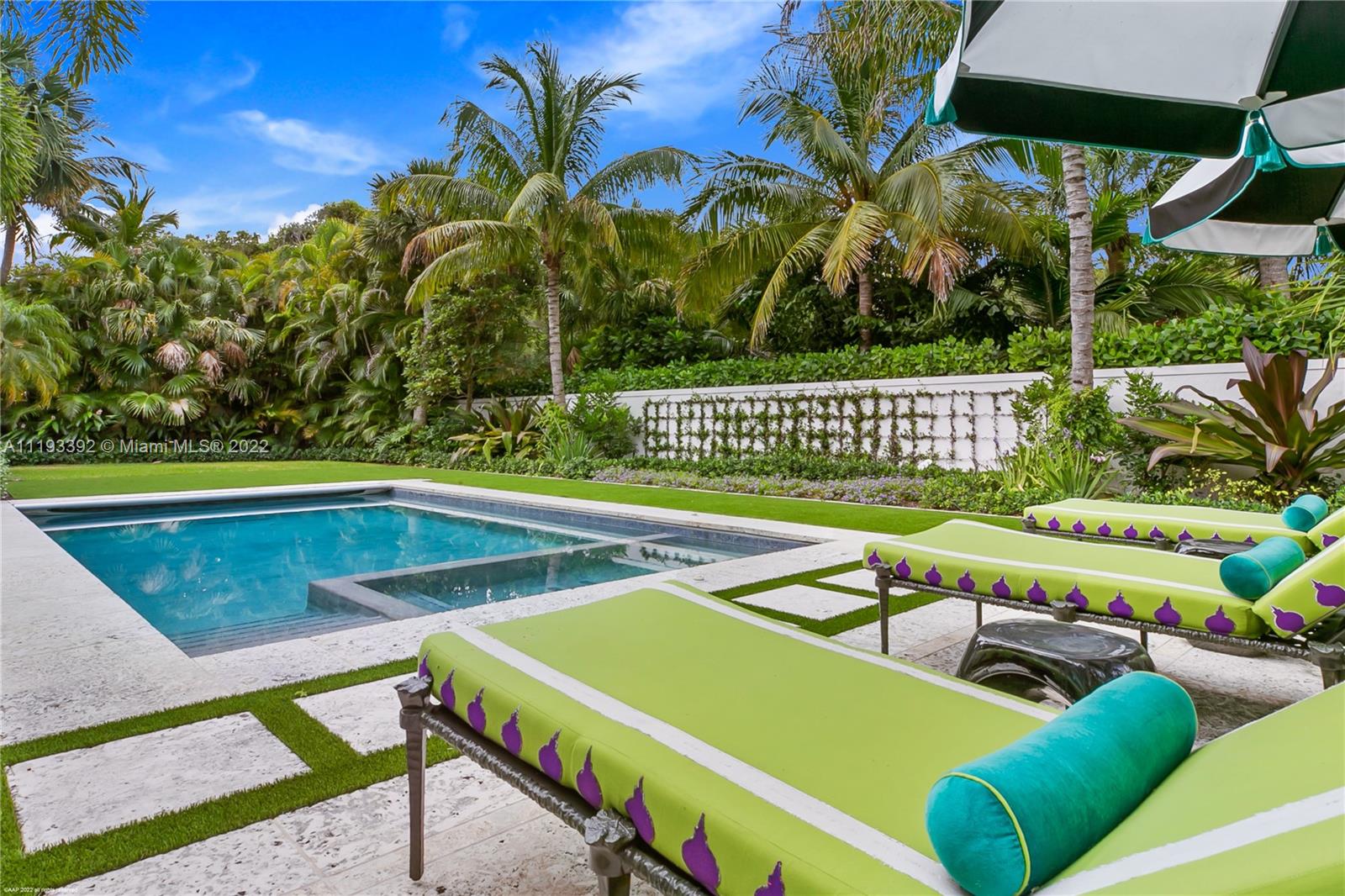 ISLAND BEACH THE REVISED - Residential