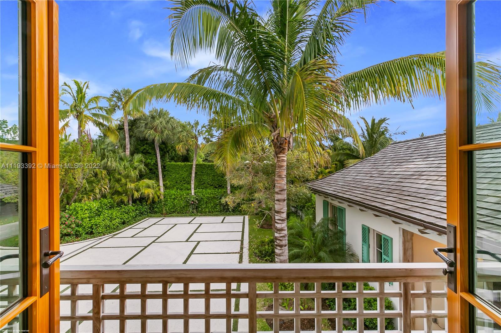 ISLAND BEACH THE REVISED - Residential