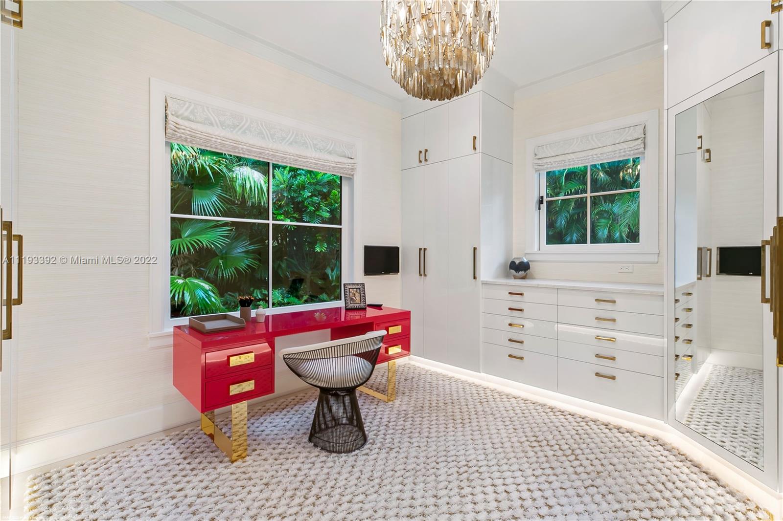 ISLAND BEACH THE REVISED - Residential