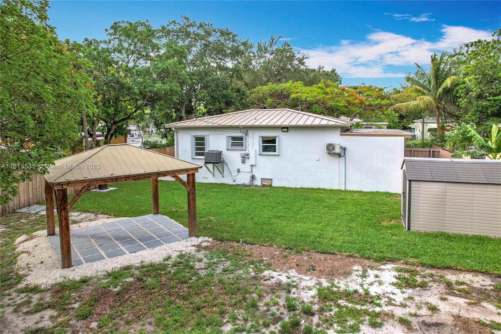 1535 NW 124th St
