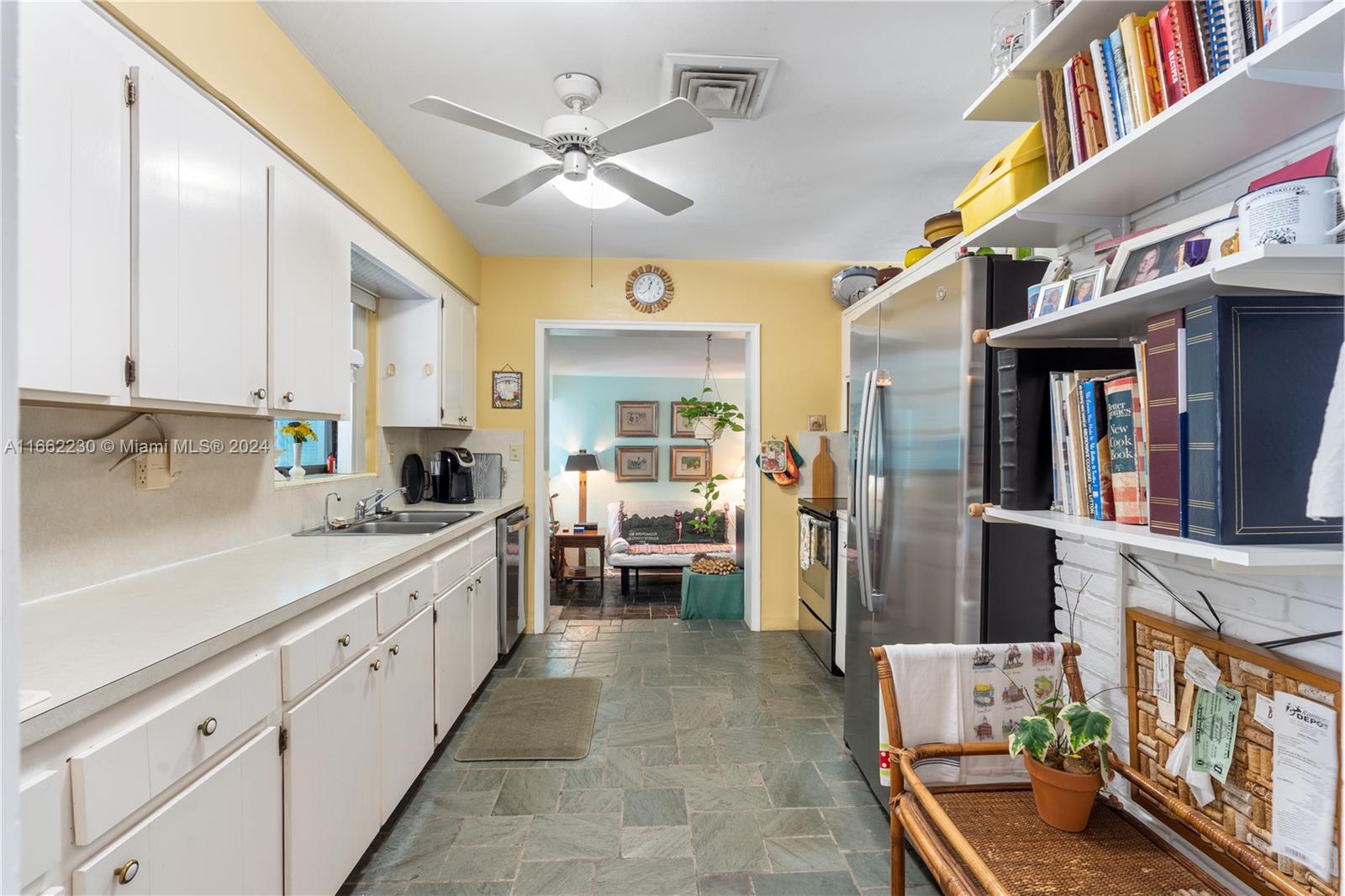 LAUDERDALE HARBORS - Residential