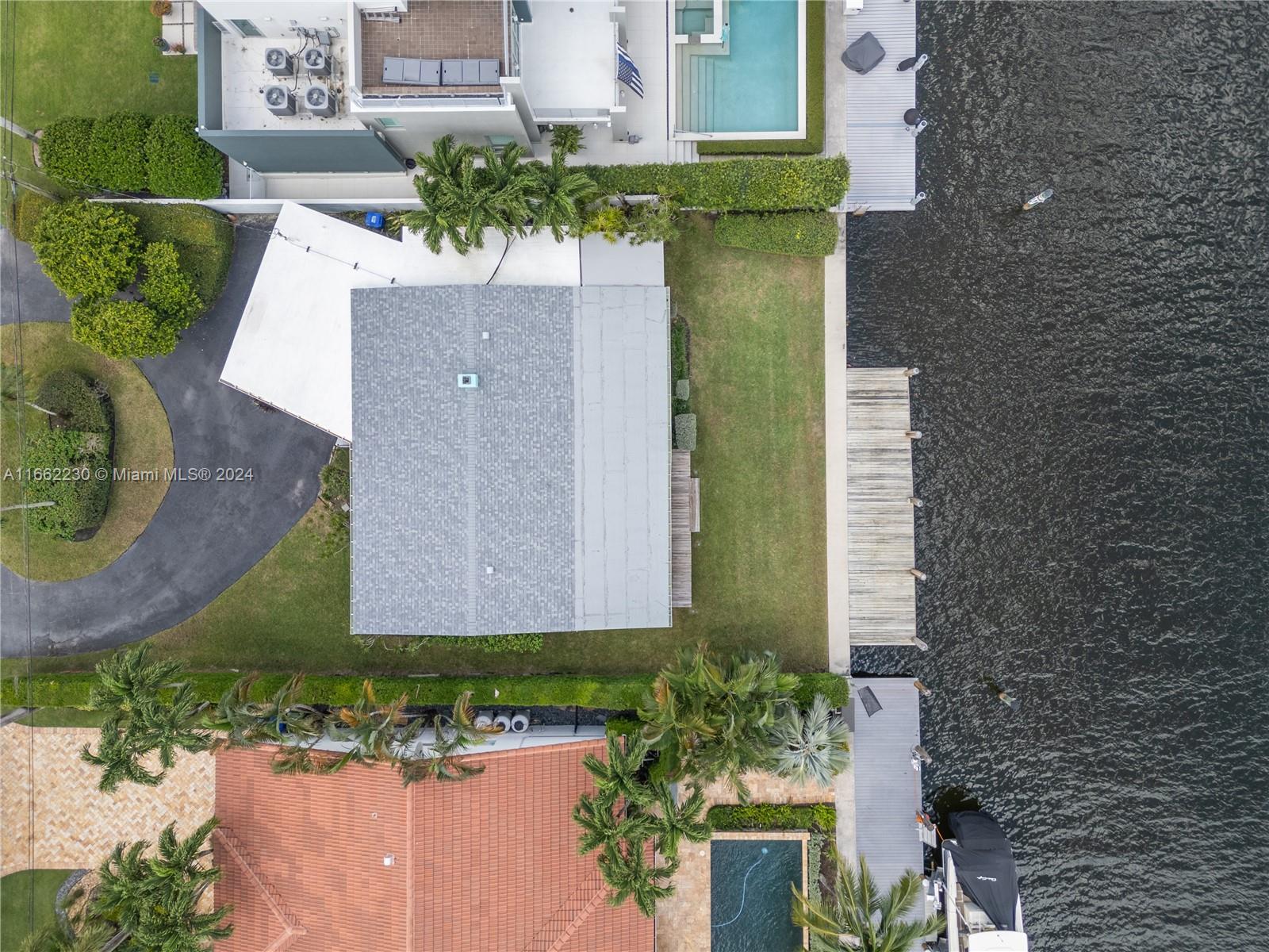 LAUDERDALE HARBORS - Residential