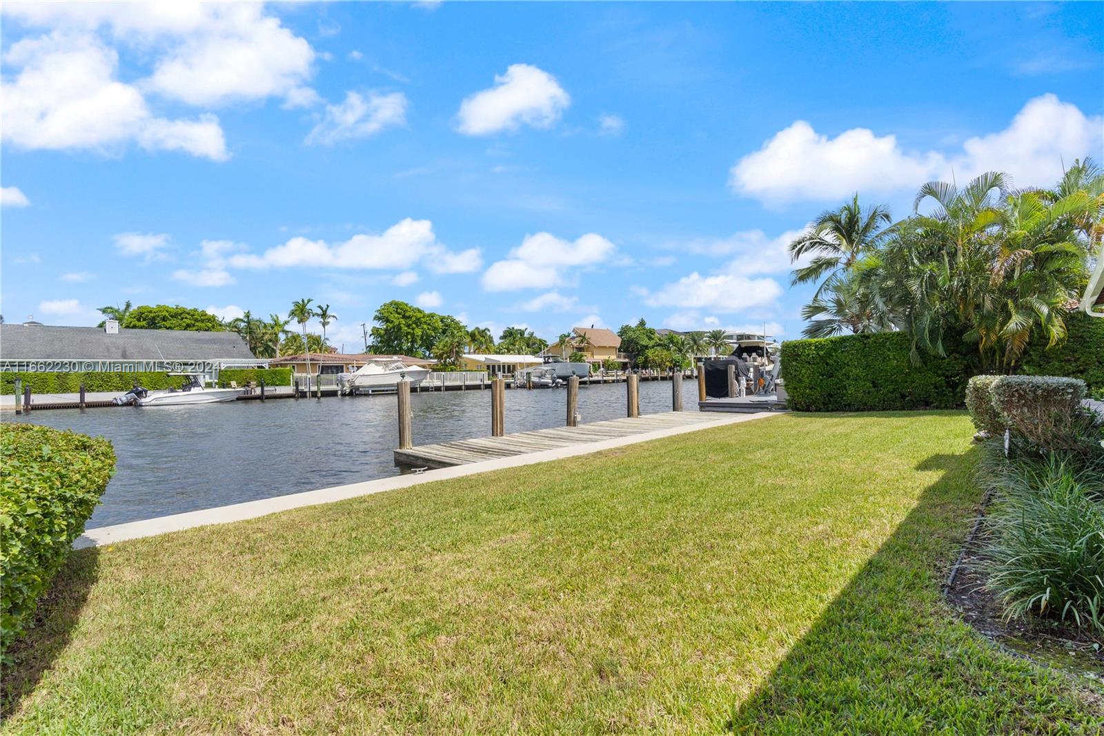 LAUDERDALE HARBORS - Residential