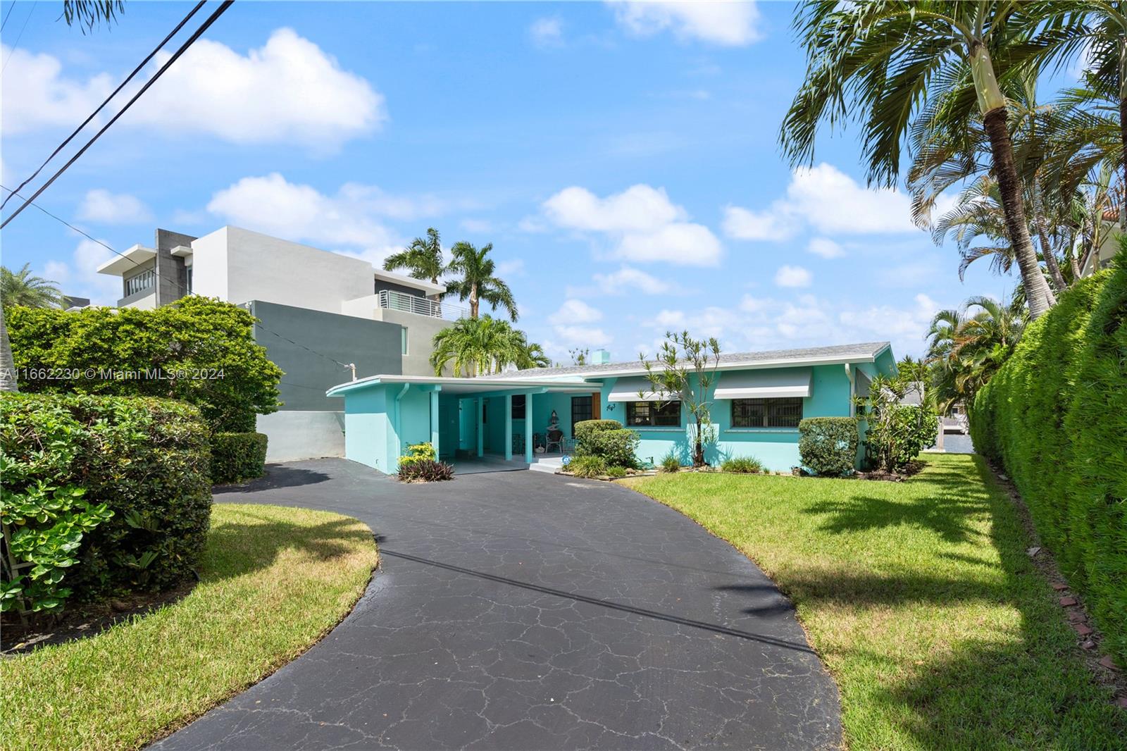 LAUDERDALE HARBORS - Residential