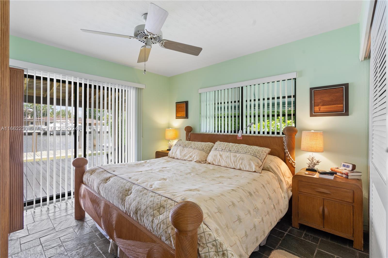 LAUDERDALE HARBORS - Residential