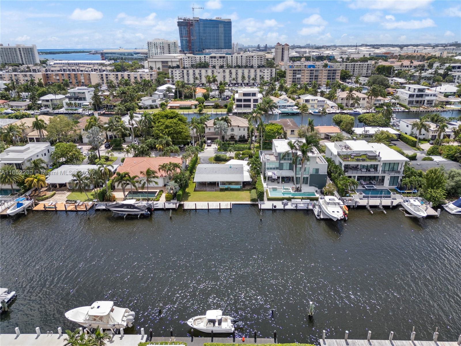 LAUDERDALE HARBORS - Residential