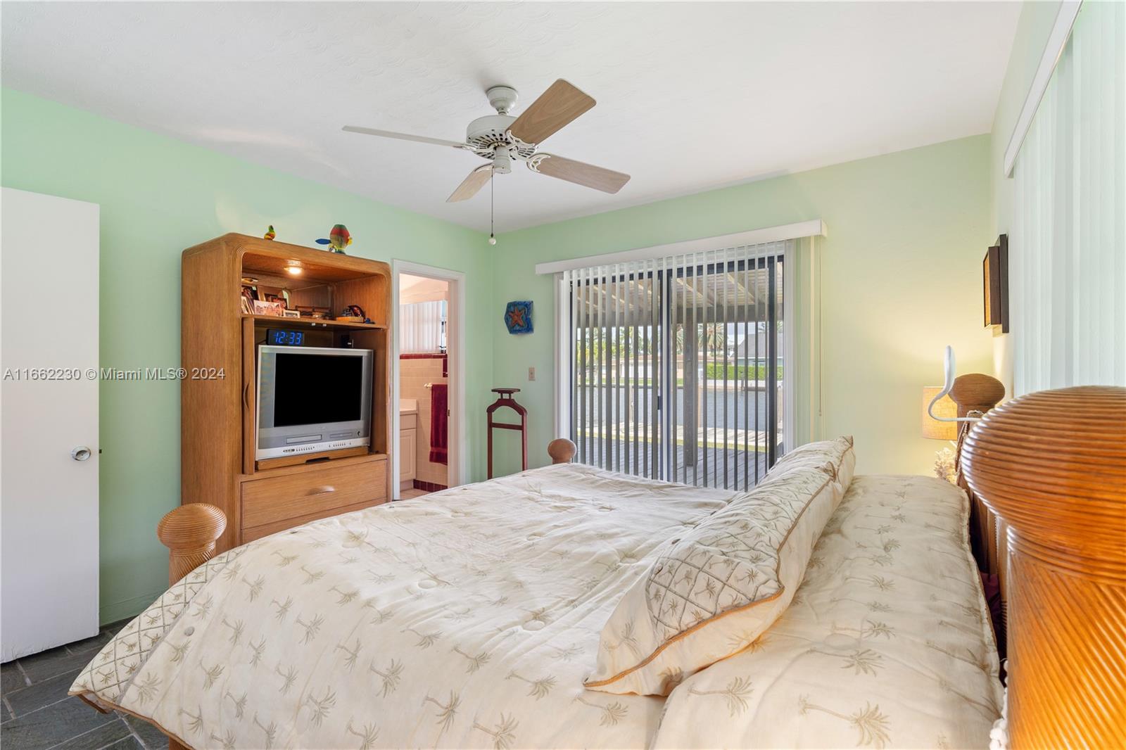 LAUDERDALE HARBORS - Residential