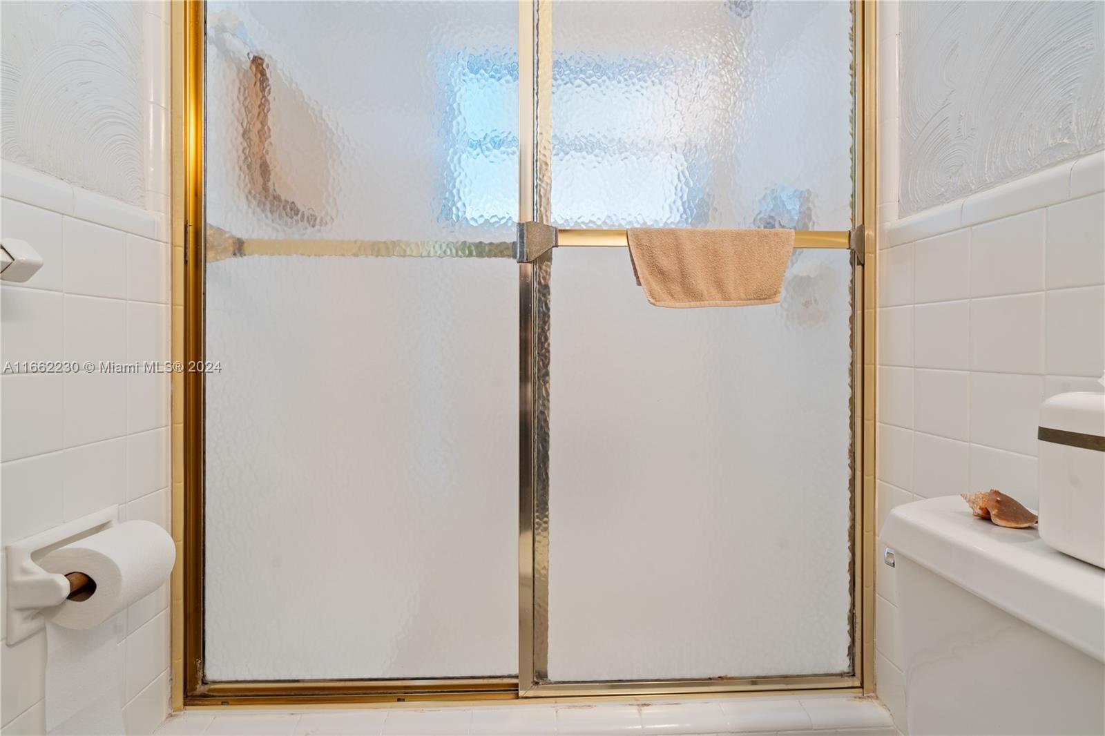 LAUDERDALE HARBORS - Residential