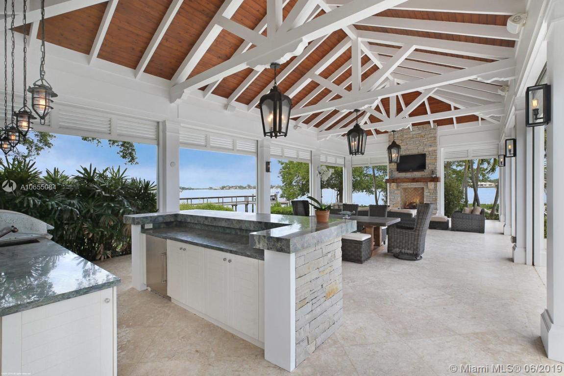 PENNOCK POINT - Residential