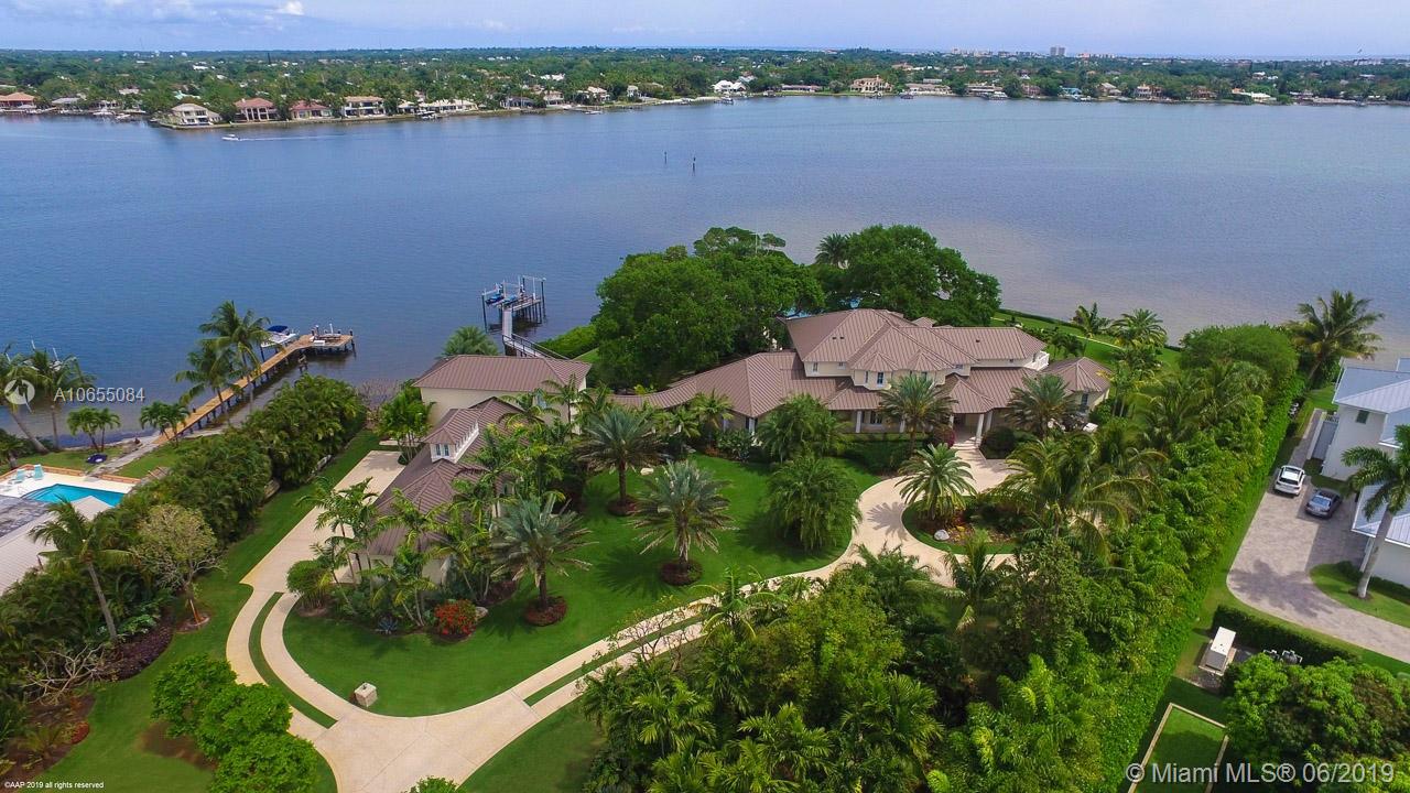 PENNOCK POINT - Residential