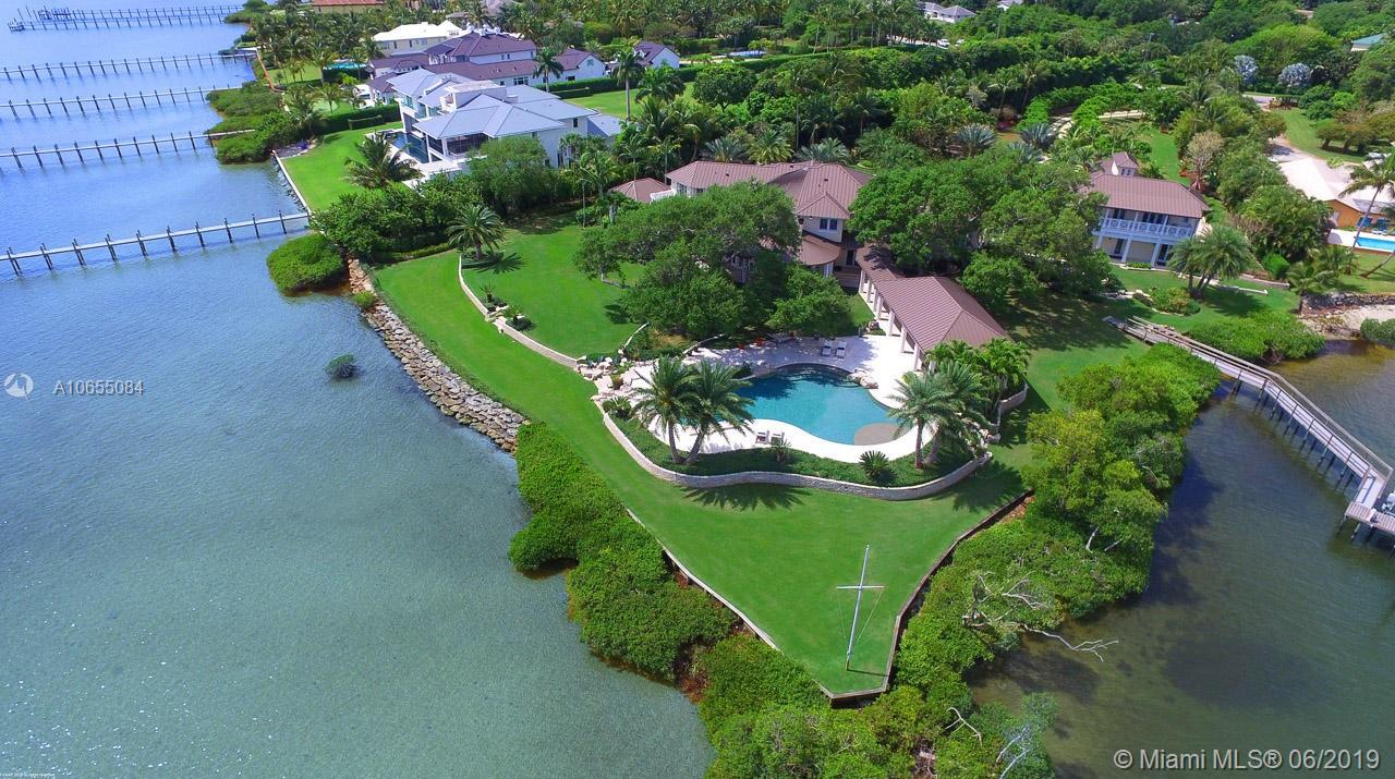 PENNOCK POINT - Residential