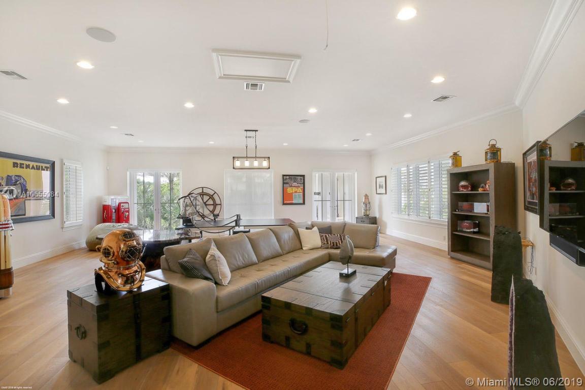 PENNOCK POINT - Residential