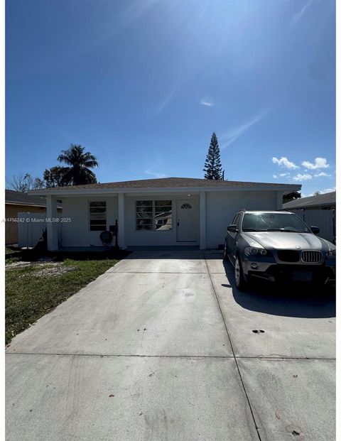 2318 Scott St Hollywood FL 33020
