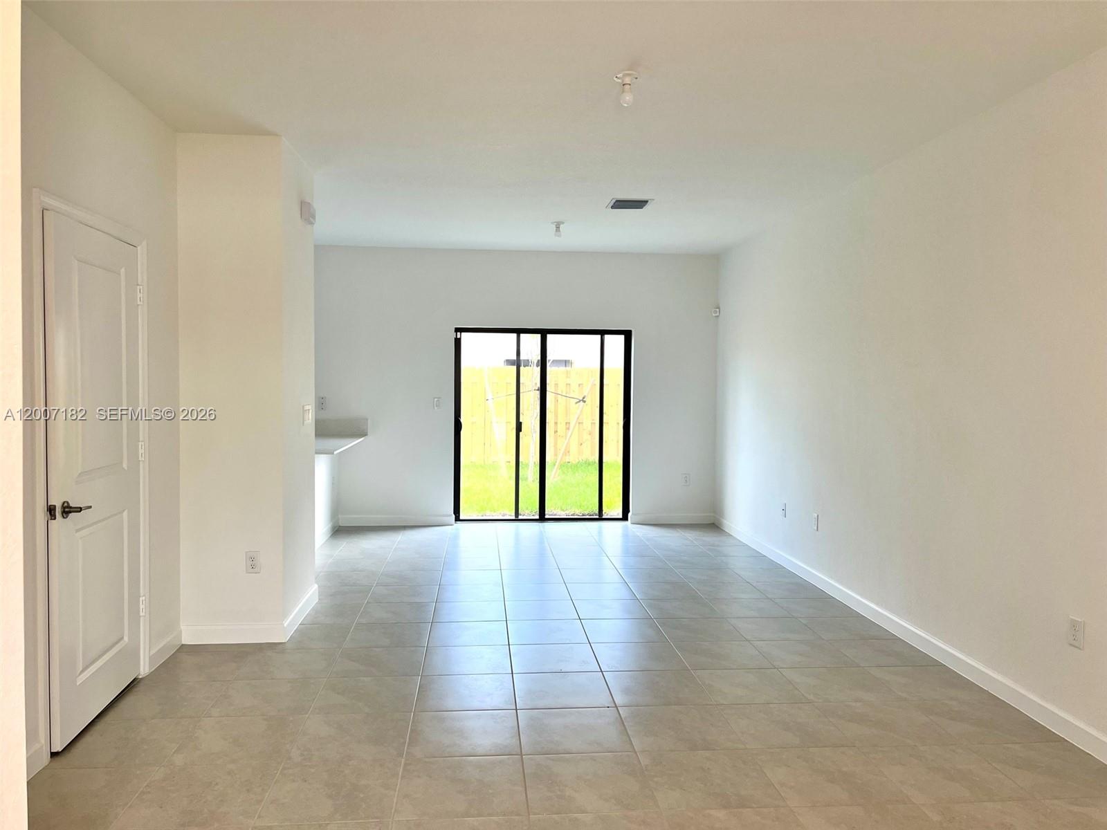 KENDALL ASSEMBLAGE SOUTH - Residential