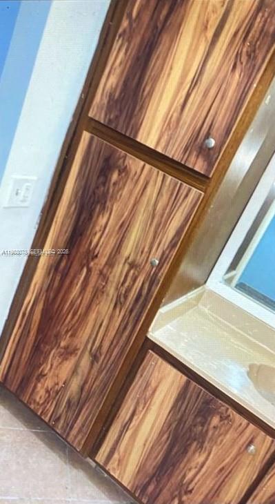 HORIZONS WEST CONDO #2 - Residential Lease