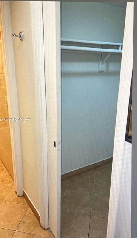 HORIZONS WEST CONDO #2 - Residential Lease