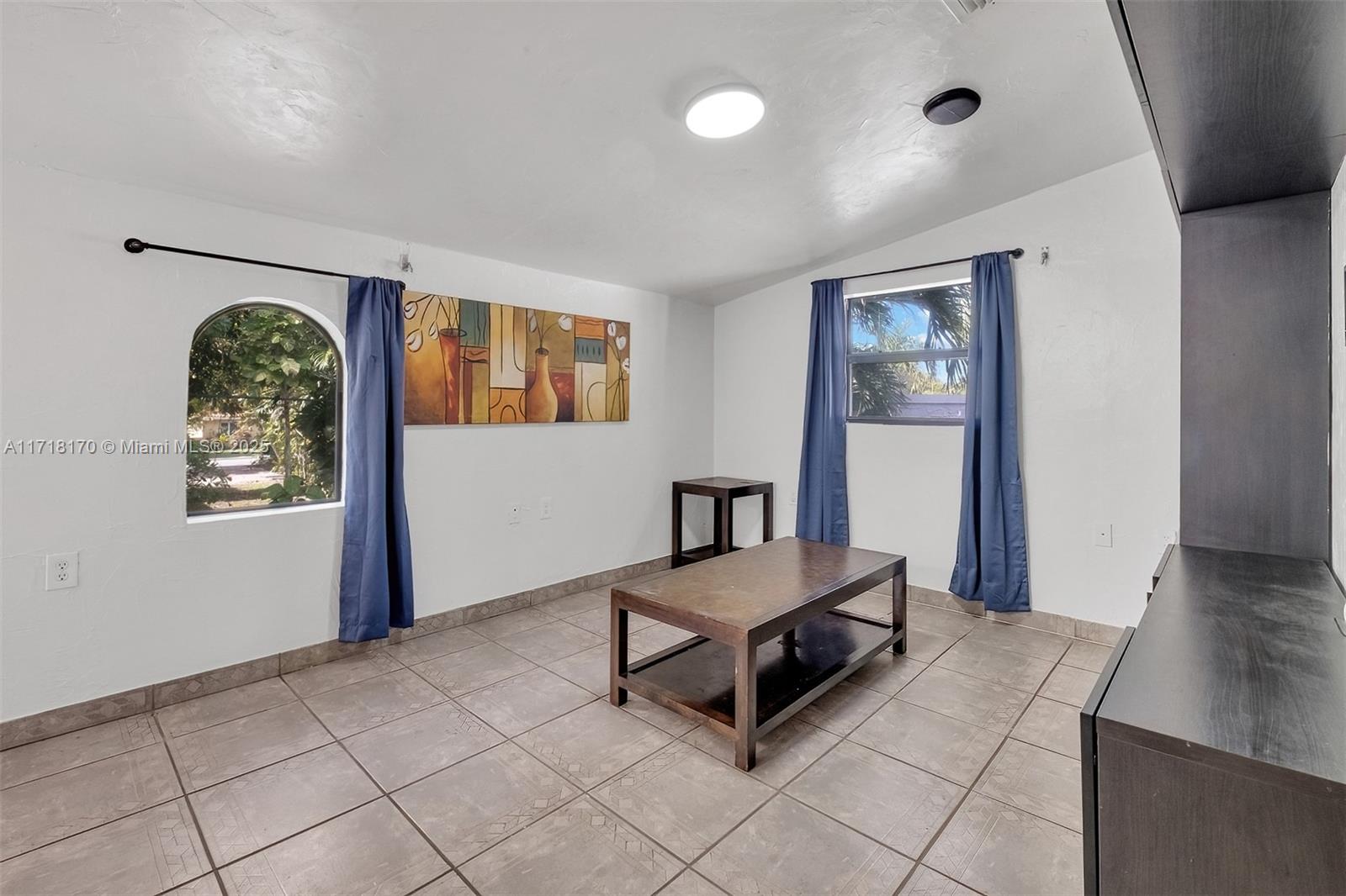 GRANADA PLACE AMD PL - Residential