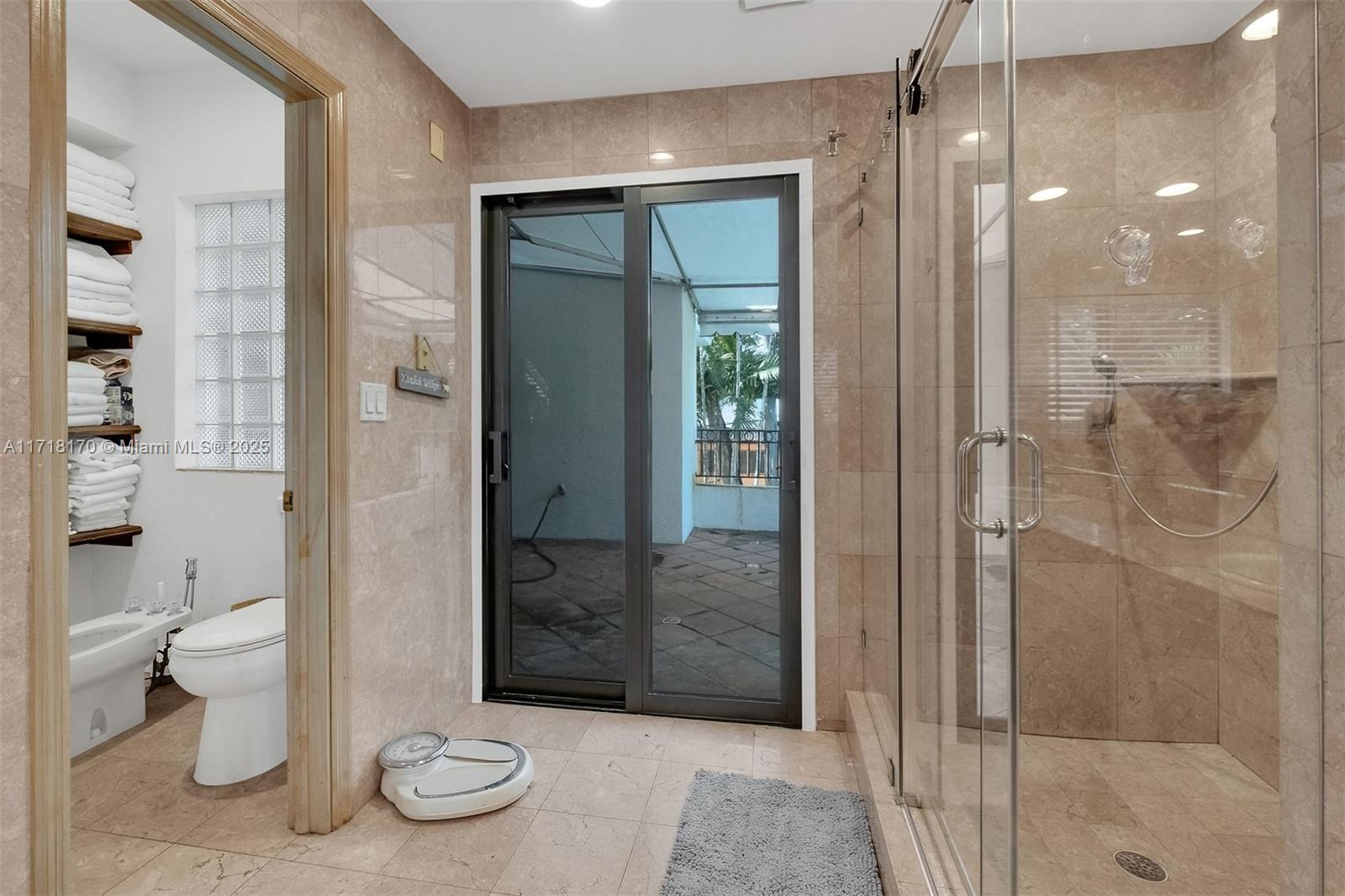 GRANADA PLACE AMD PL - Residential