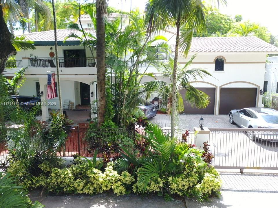 GRANADA PLACE AMD PL - Residential
