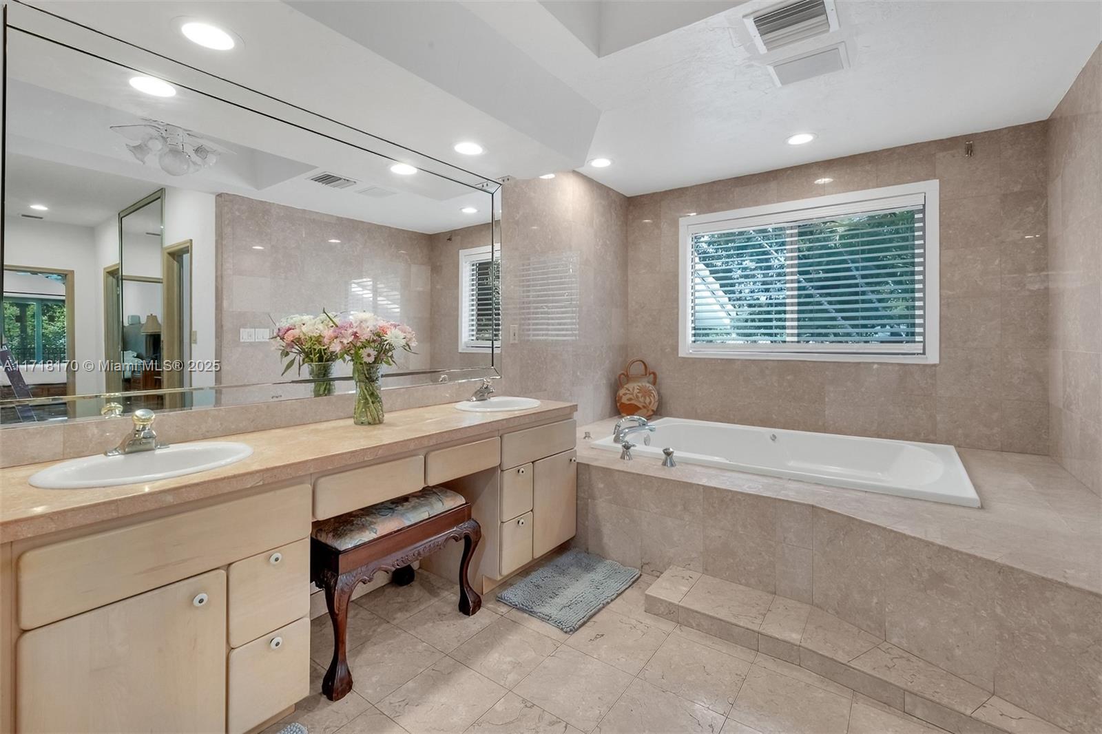 GRANADA PLACE AMD PL - Residential