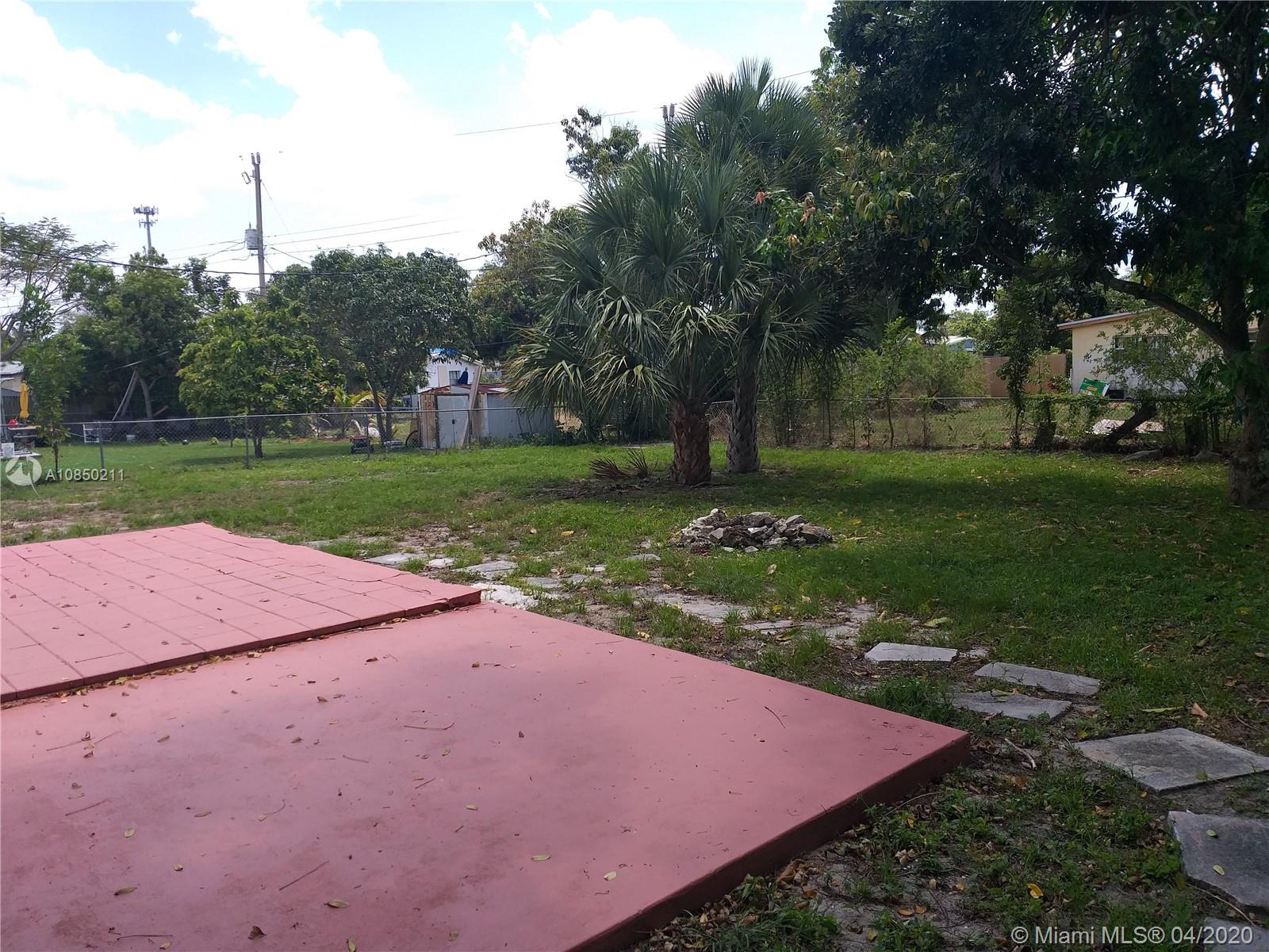 LAKE BOYNTON ESTATES 1 - Residential Lease