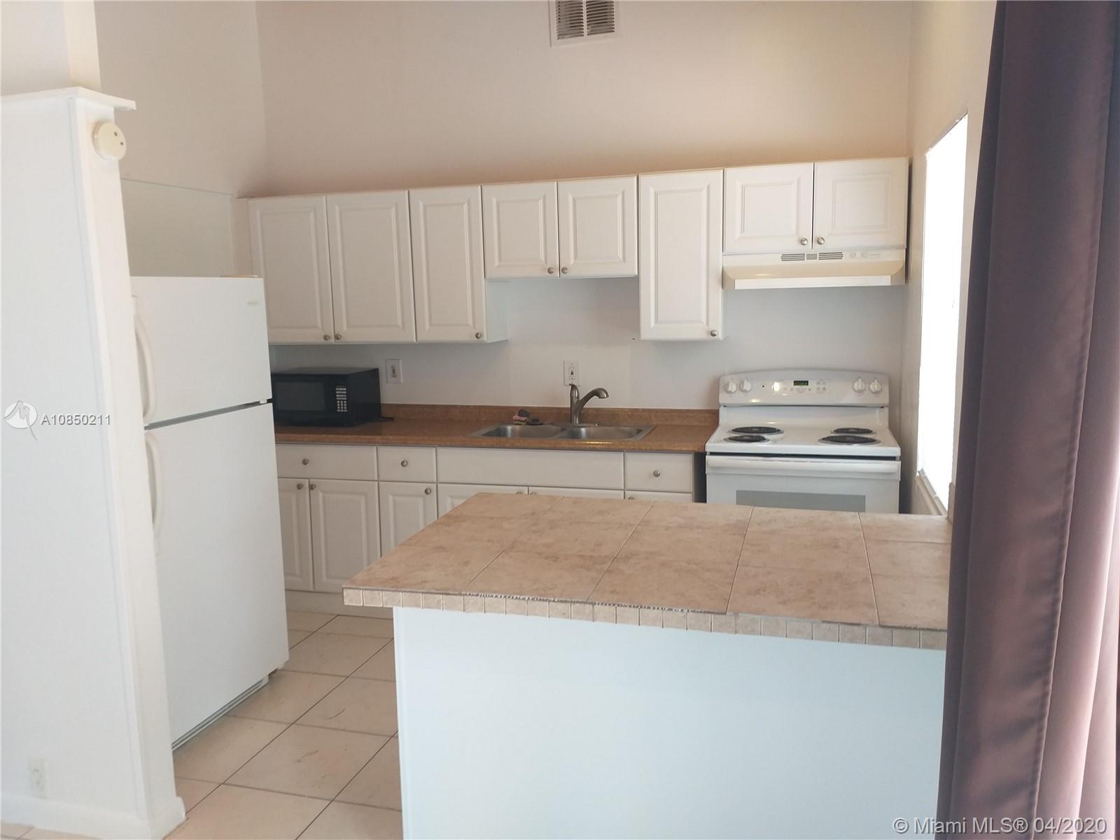 LAKE BOYNTON ESTATES 1 - Residential Lease