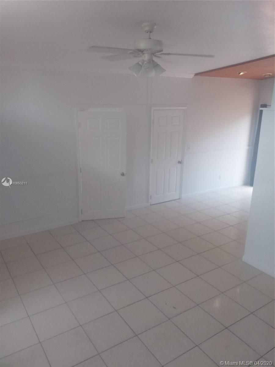 LAKE BOYNTON ESTATES 1 - Residential Lease