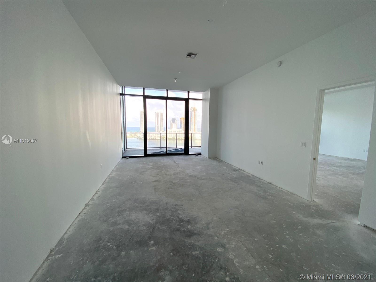 PRIVE ISLAND RESIDENCES - Residential