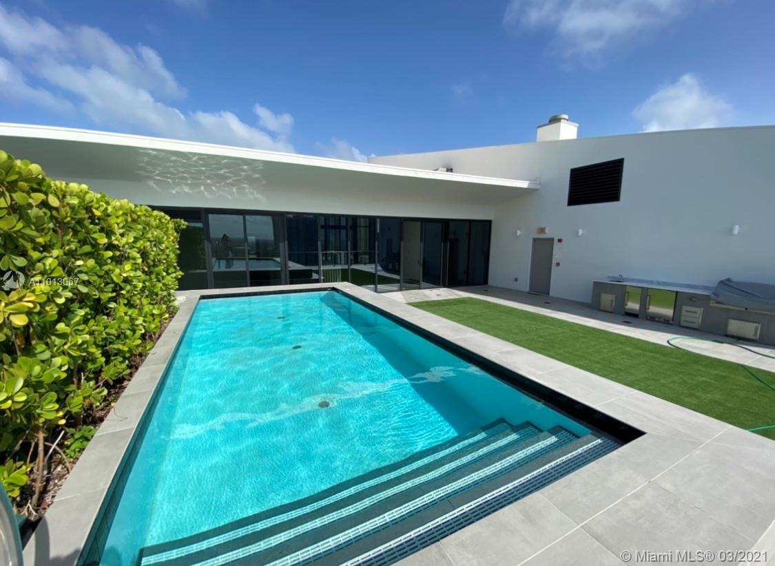 PRIVE ISLAND RESIDENCES - Residential