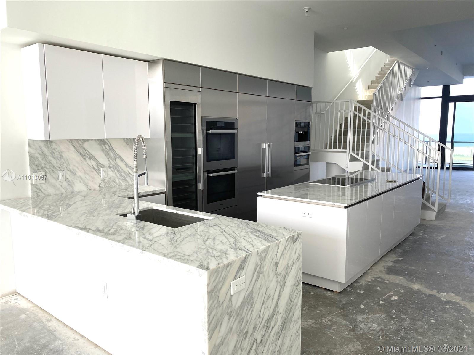 PRIVE ISLAND RESIDENCES - Residential